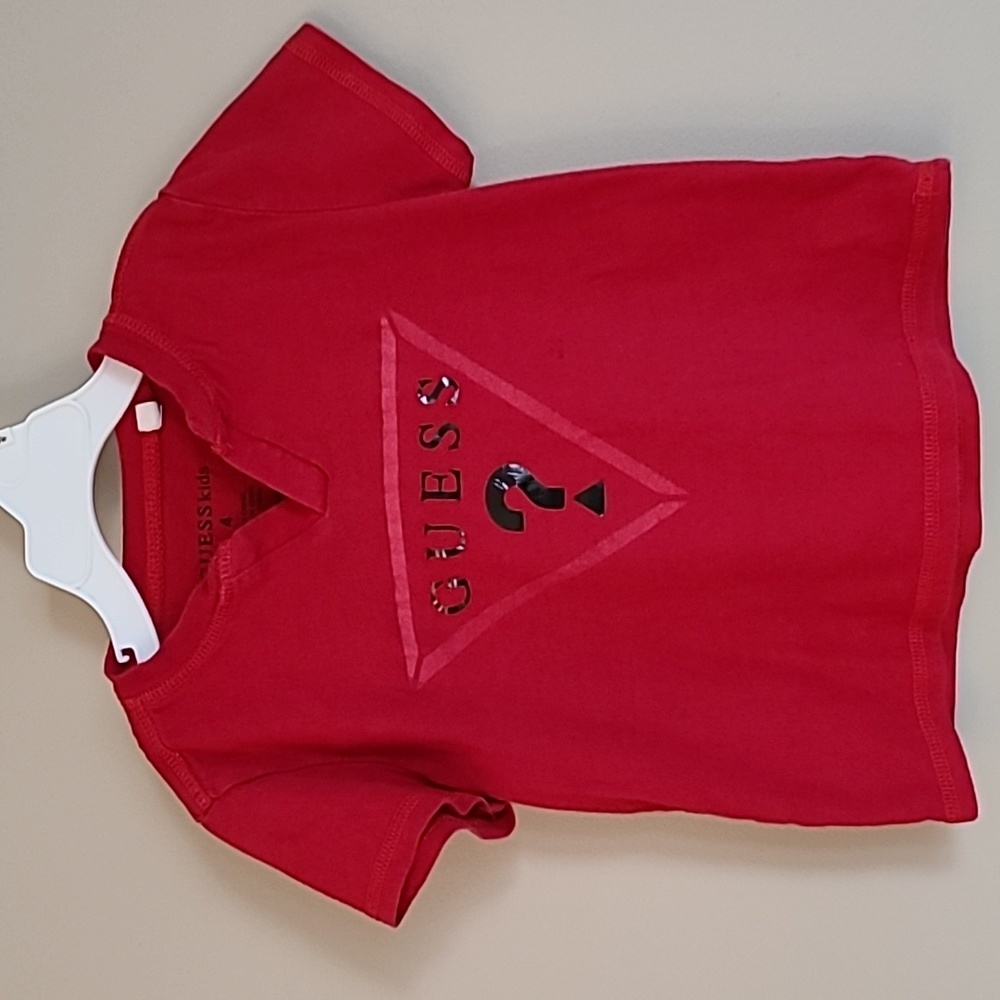 Guess red short sleeved tee shirt